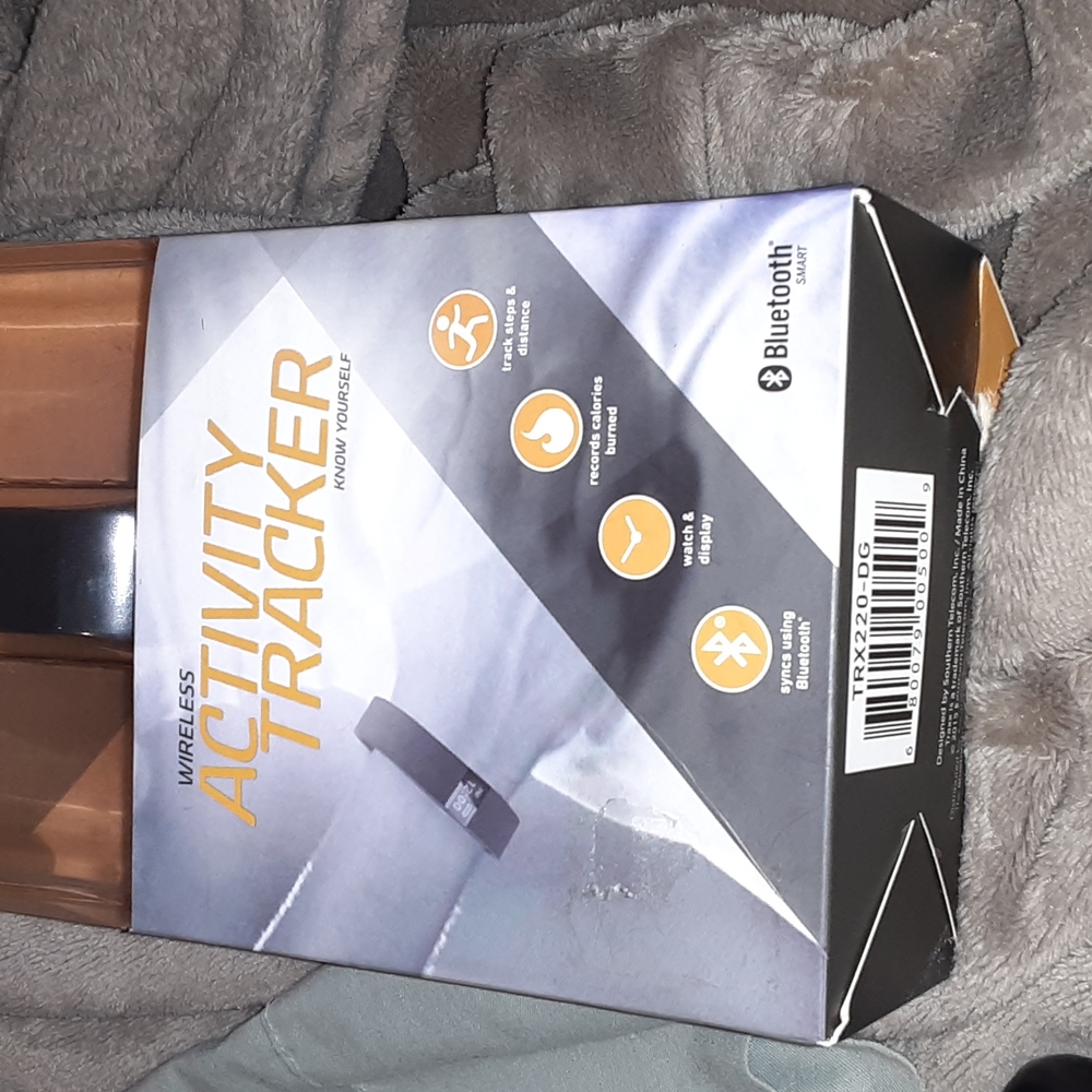 Bluetooth Activity tracker - Picture 2 of 5
